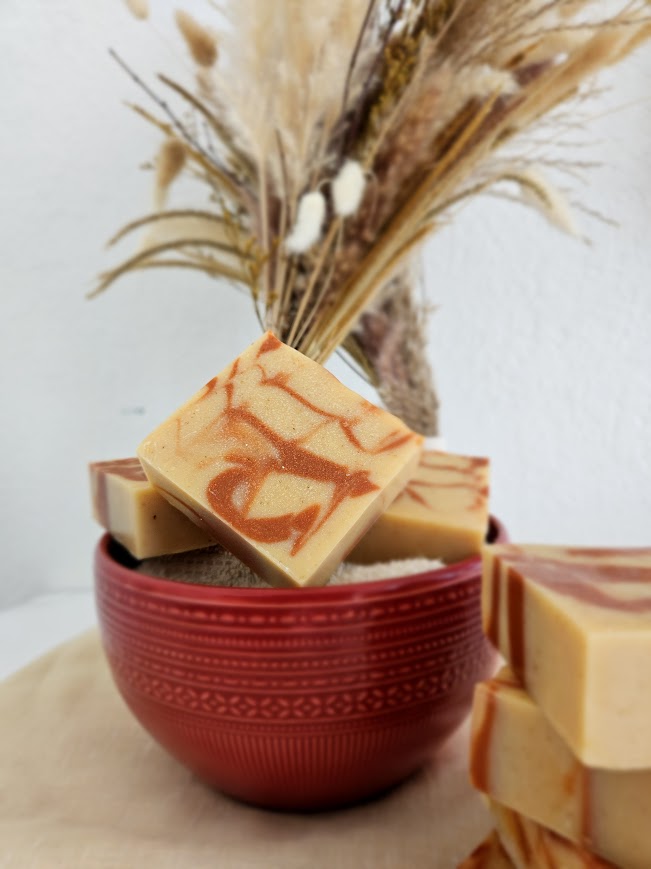 Goatmilk, Honey and Oats Soap