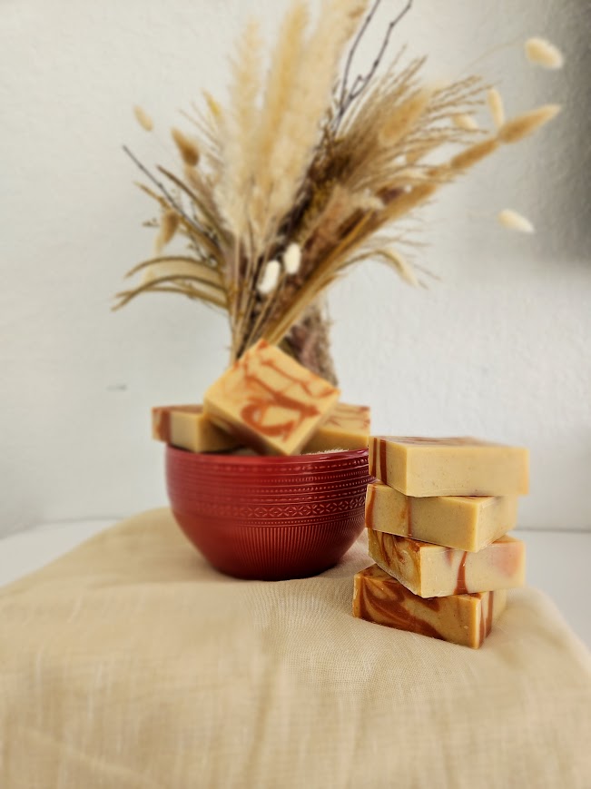 Goatmilk, Honey and Oats Soap